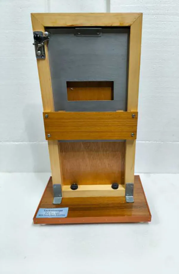 Tachistoscope [Fall Door type] with Cards - Span of Attention