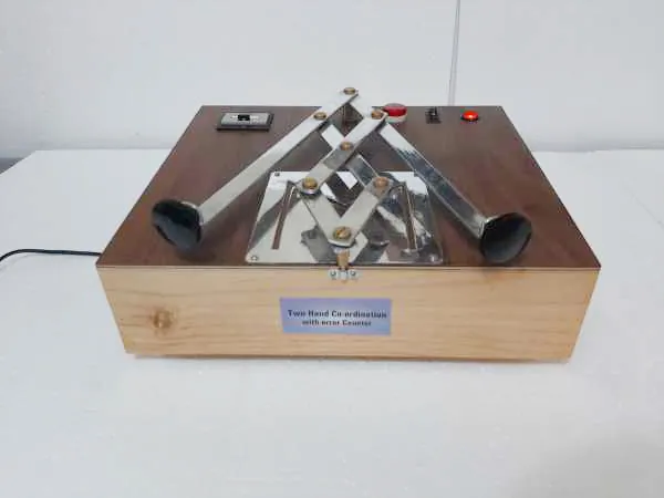 Two -Hand Co-ordination with error Counter