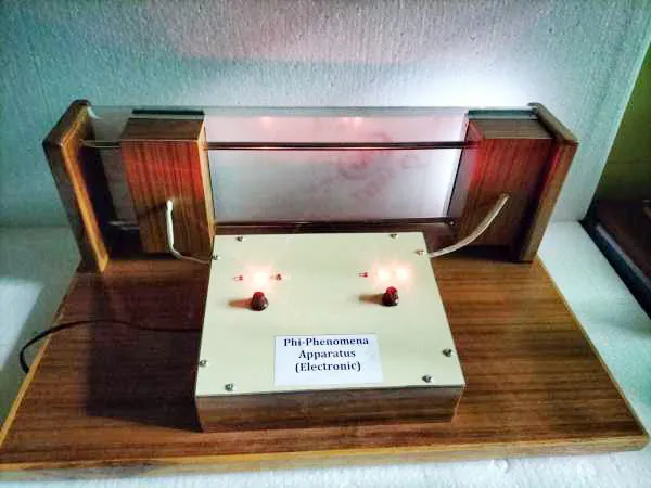Phi-Phinomena Apparatus